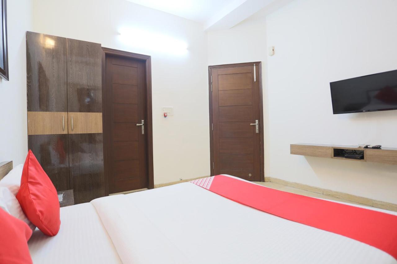 Hôtel Oyo 60966 Balaji Upvan à Kāsandra Chambre photo